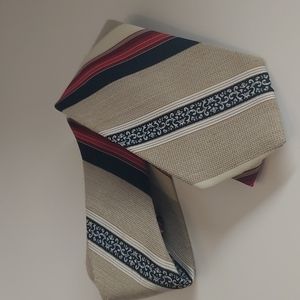Vintage Mervyns tie.